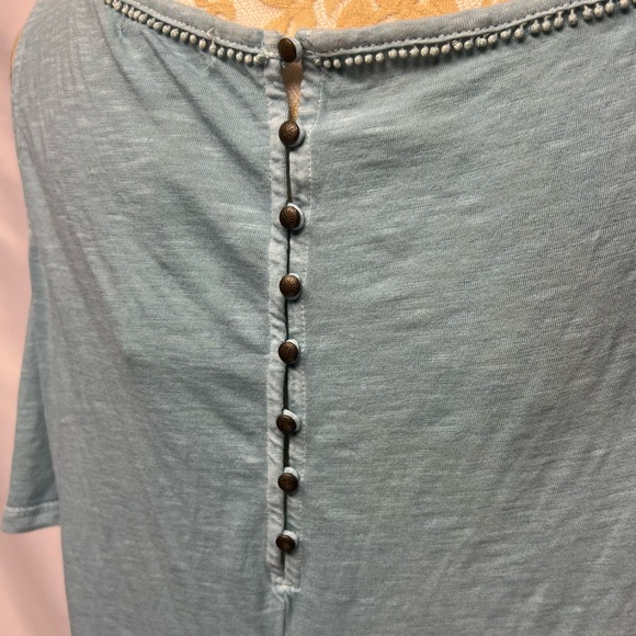 NWT Lucky Jade Cold-Shoulder Back Button Detailed Boho Top - Size M - Picture 5 of 16